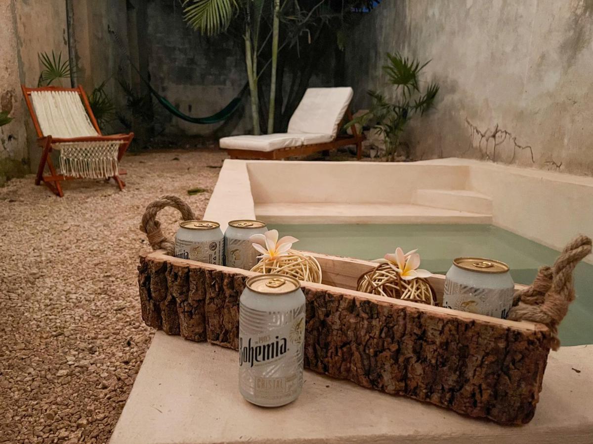 Villa Unique Mystic Pool Yard Only 3 Blocks Main Sq Mérida Exterior foto